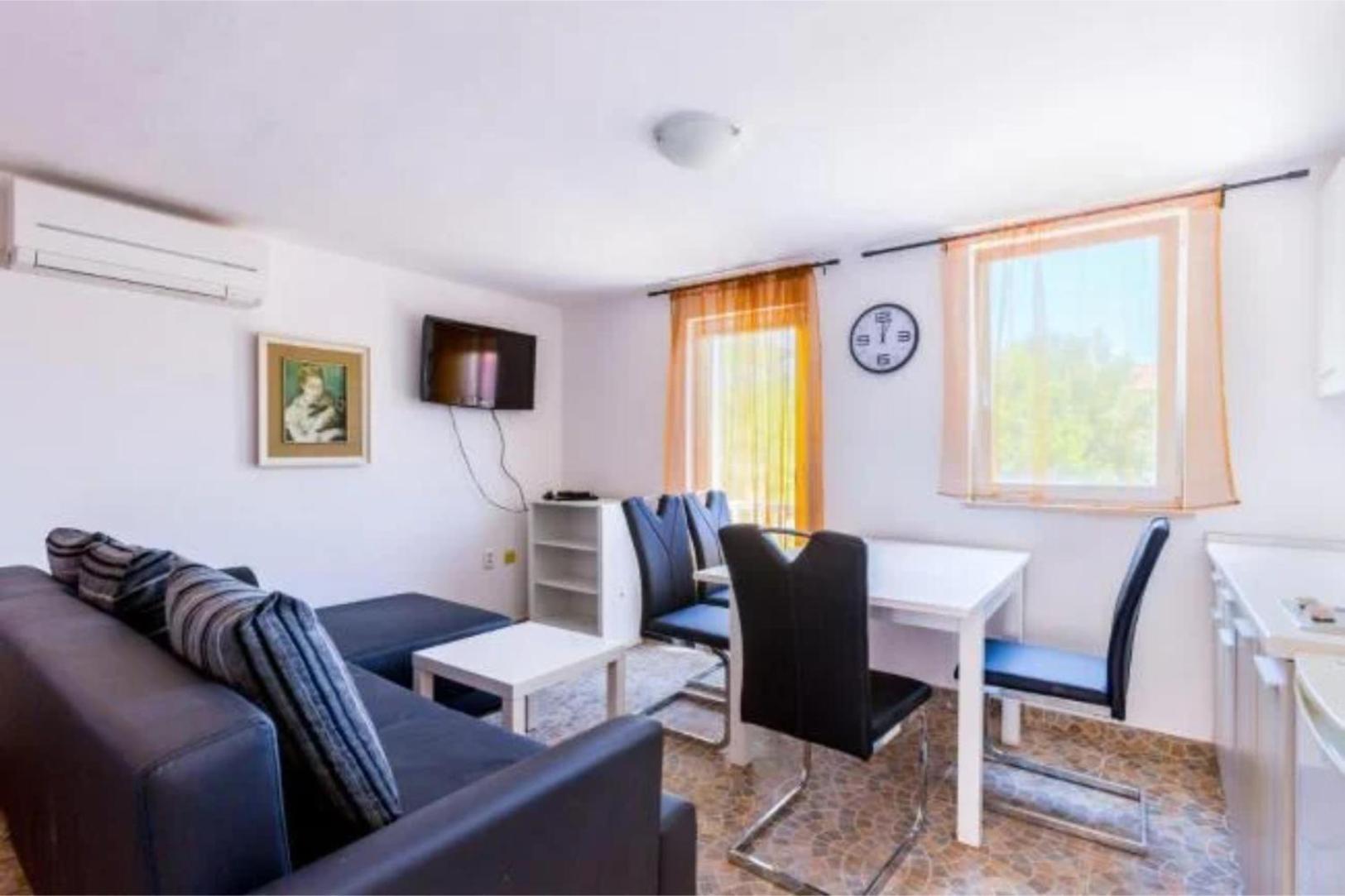 Apartments Elisabeth Медулин Екстериор снимка