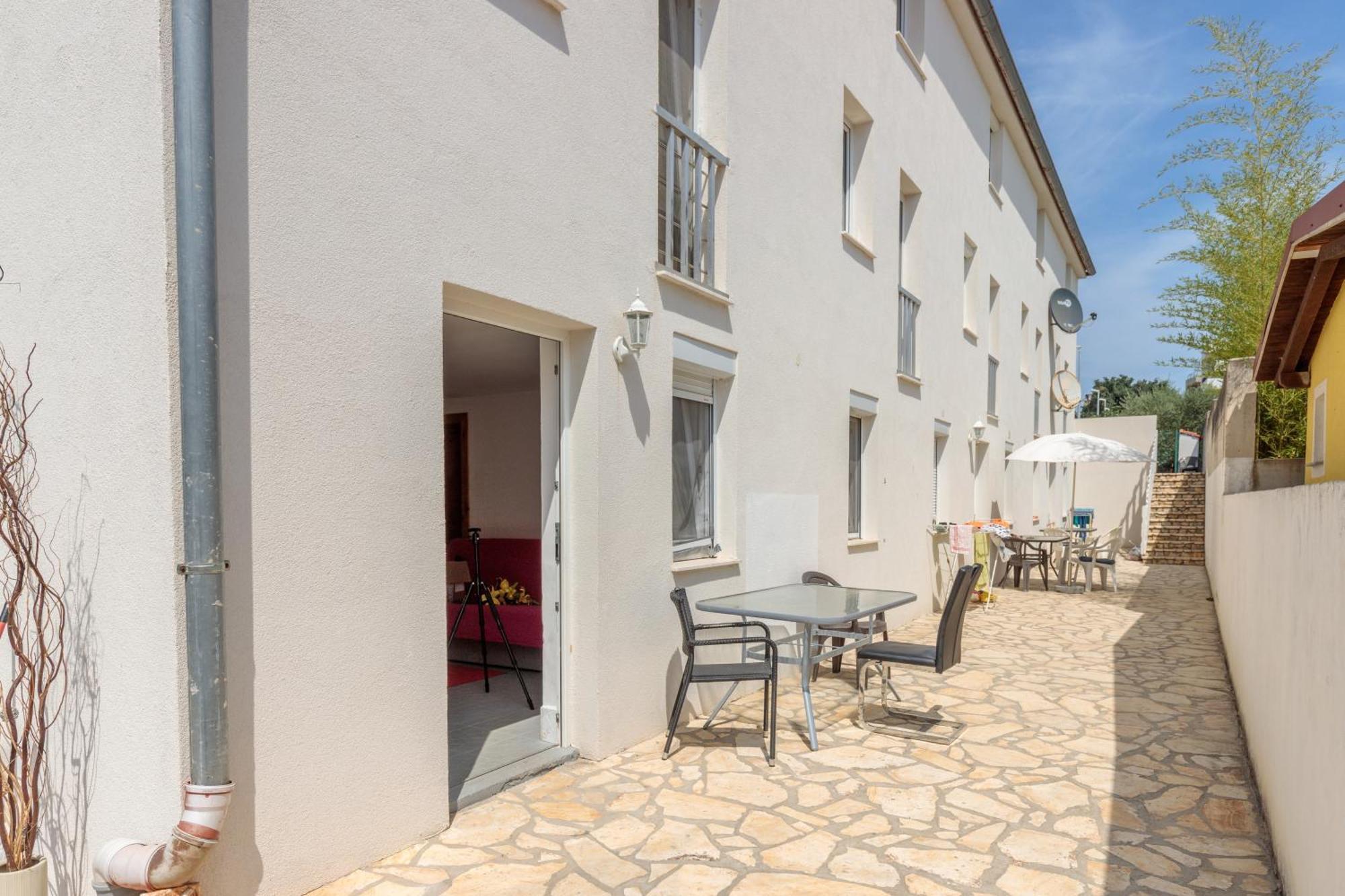 Apartments Elisabeth Медулин Екстериор снимка
